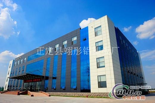 幕墻材料雙雄記 鋁塑復(fù)合板行情低迷，鋁單板何以逆勢突圍？